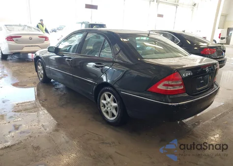 2003 Mercedes-Benz C 240 z USA, uszkodzony, nr VIN WDBRF81J73F378330